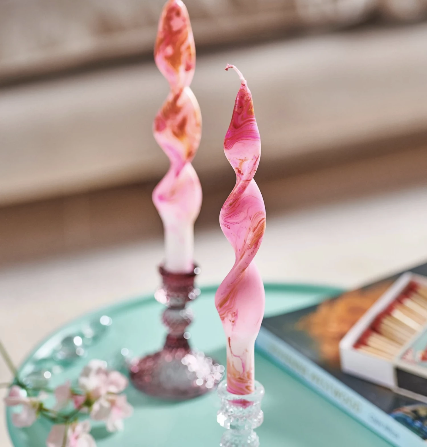 Pink Stories Dip Dye Marble Pink And Gold Curly Dinner Candles 4 Pink Stories Dip Dye Marble Pink And Gold Curly Dinner Candles